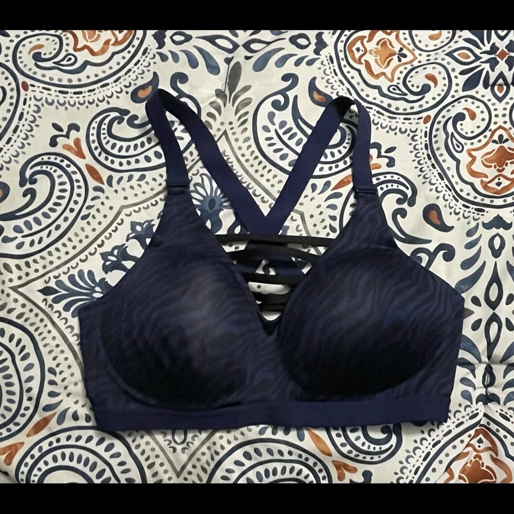 VS Sports Bra